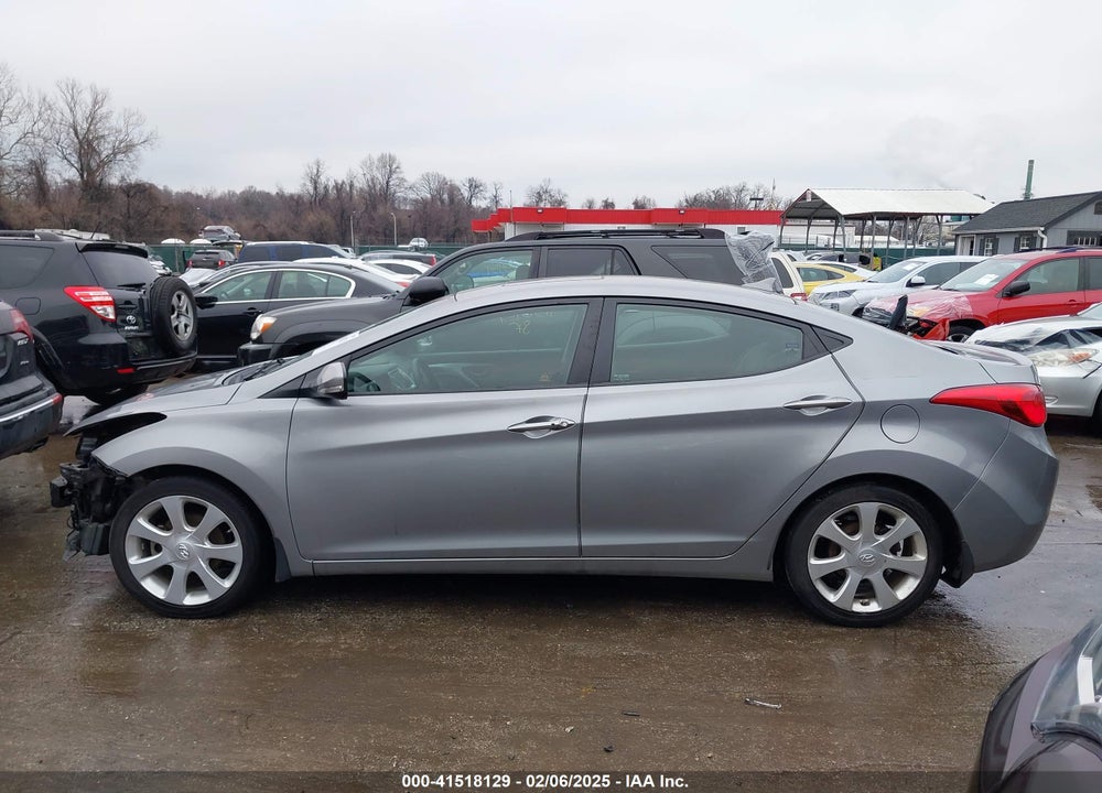 2013 HYUNDAI ELANTRA VIN: KMHDH4AE4DU520918