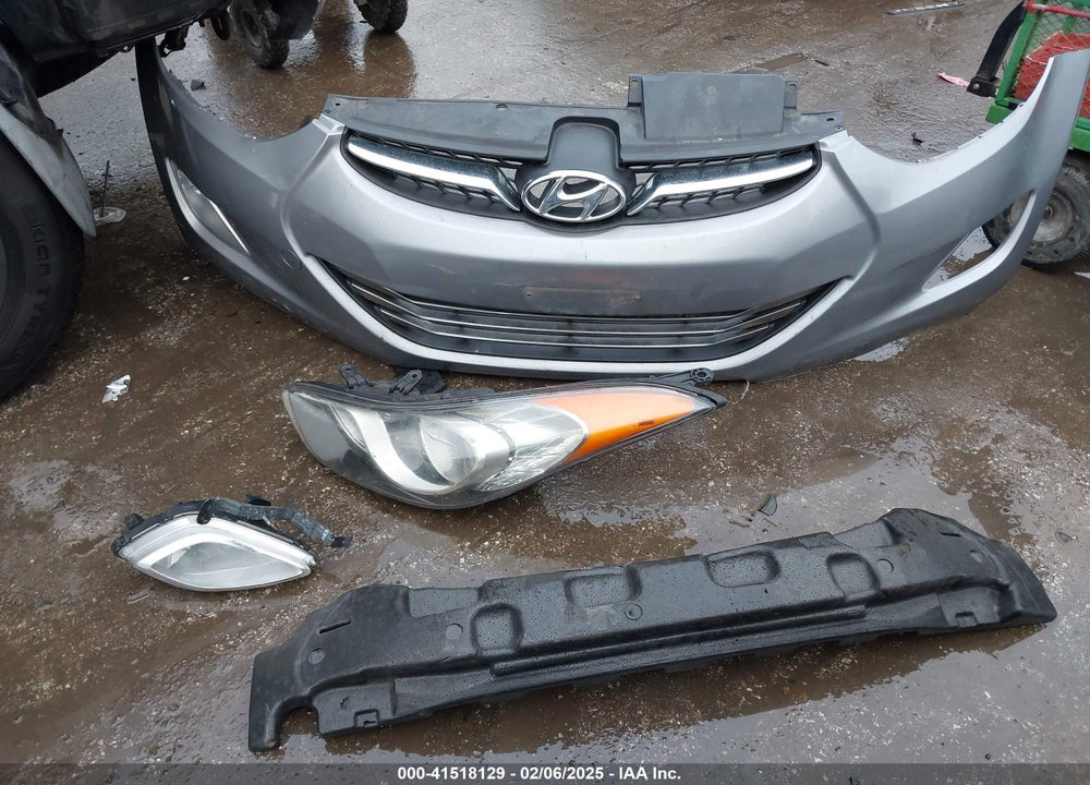 2013 HYUNDAI ELANTRA VIN: KMHDH4AE4DU520918