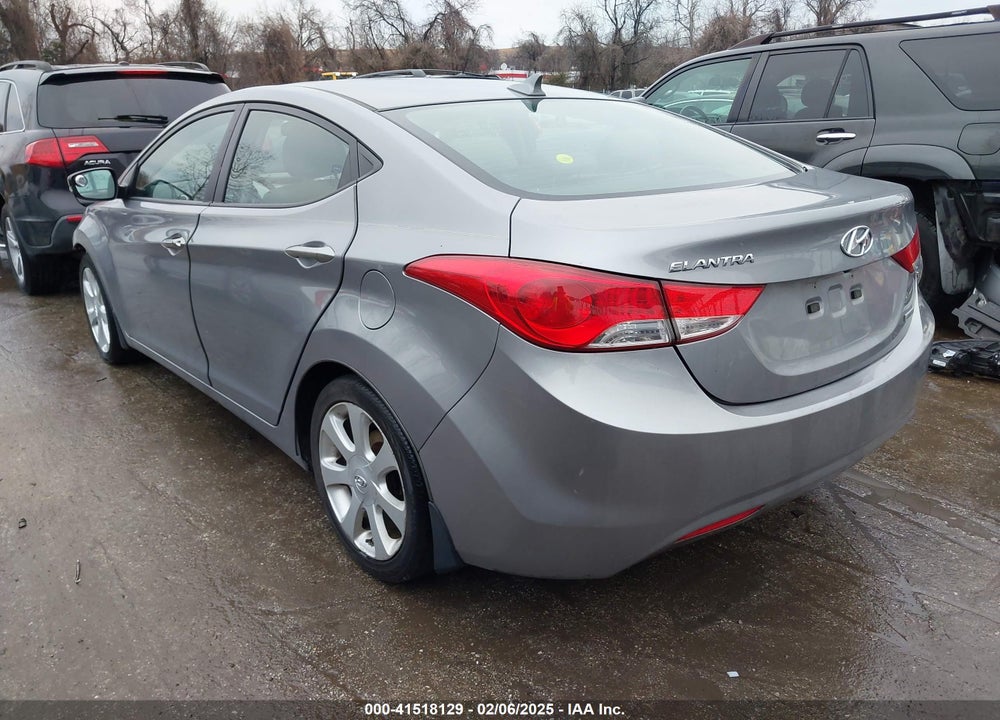 2013 HYUNDAI ELANTRA VIN: KMHDH4AE4DU520918