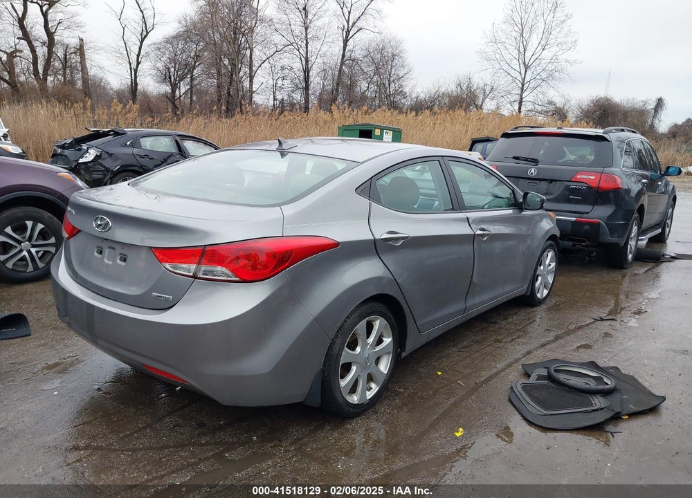 2013 HYUNDAI ELANTRA VIN: KMHDH4AE4DU520918