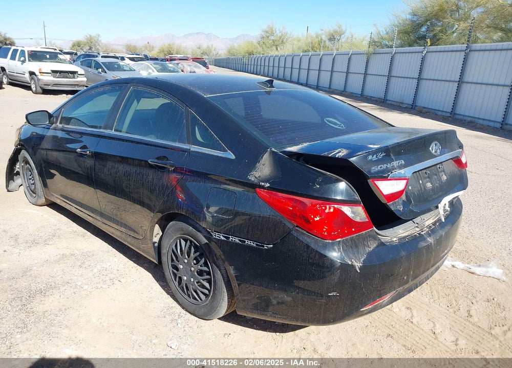 2013 HYUNDAI SONATA GLS VIN: 5NPEB4AC1DH551854