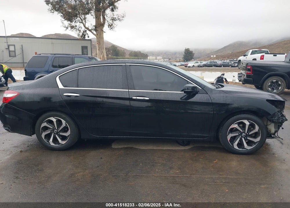 2016 HONDA ACCORD VIN: 1HGCR3F02GA018193