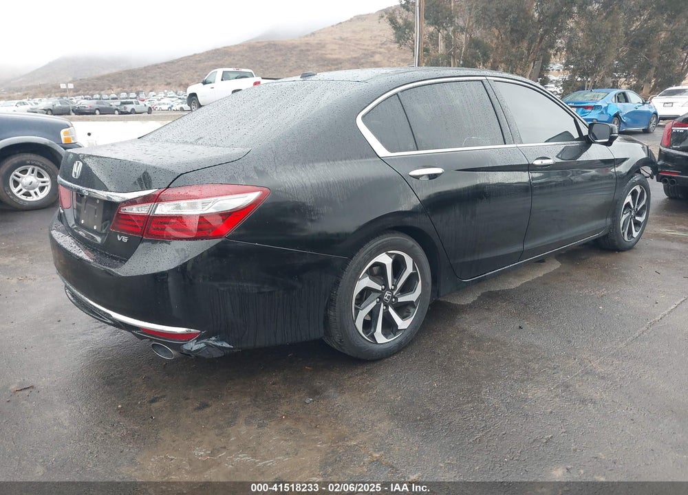 2016 HONDA ACCORD VIN: 1HGCR3F02GA018193