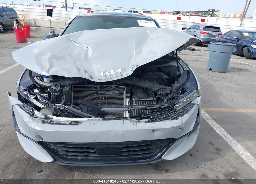 2022 KIA K5 VIN: 5XXG64J26NG104115