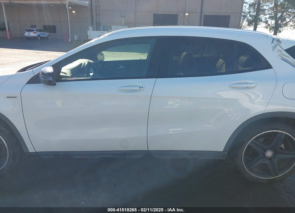2015 MERCEDES-BENZ GLA 250 VIN: WDCTG4GB6FJ037574