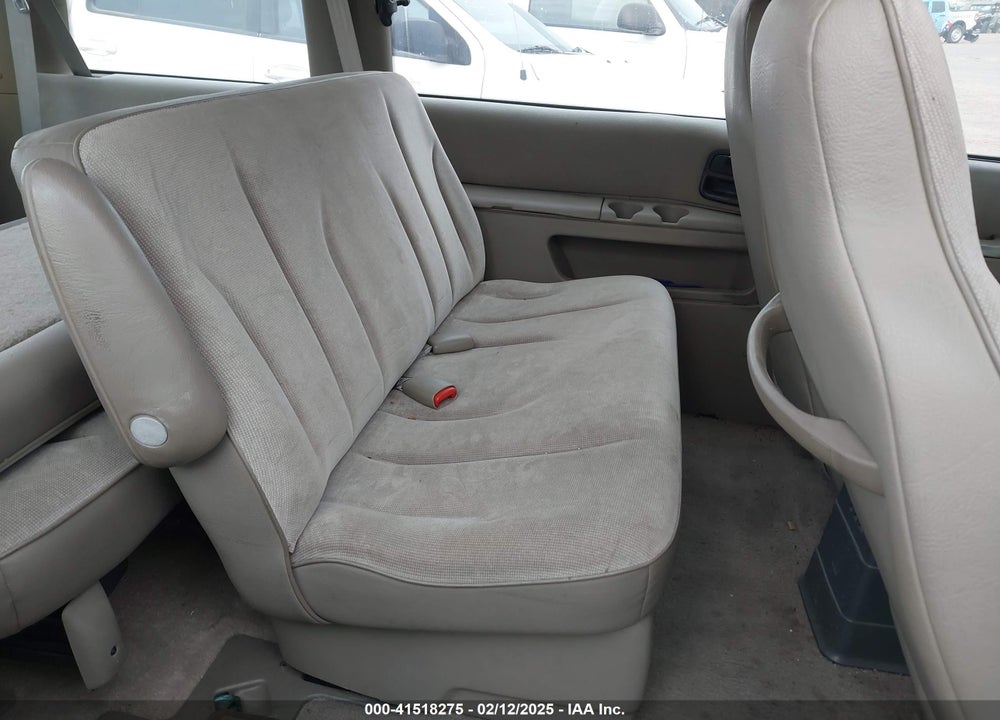 1994 PLYMOUTH VOYAGER VIN: 2P4GH2531RR744369