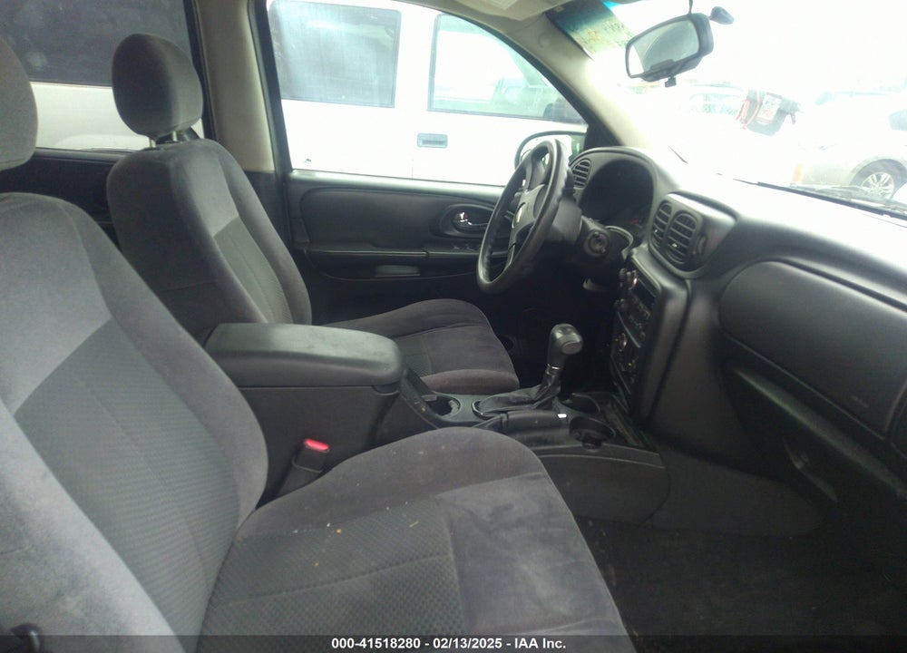 2008 CHEVROLET TRAILBLAZER LT VIN: 1GNDT13S882103833