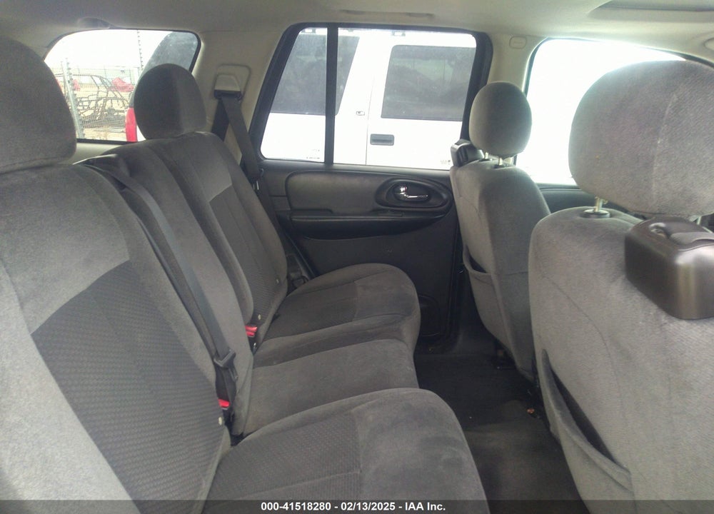 2008 CHEVROLET TRAILBLAZER LT VIN: 1GNDT13S882103833