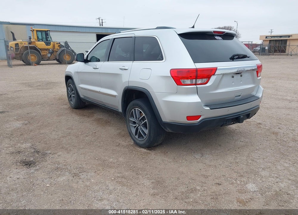 2011 JEEP GRAND CHEROKEE LAREDO VIN: 1J4RS4GG0BC739697