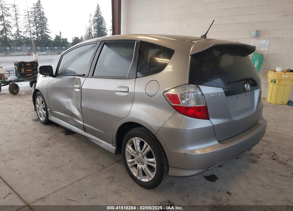 2010 HONDA FIT SPORT VIN: JHMGE8H47AC007273