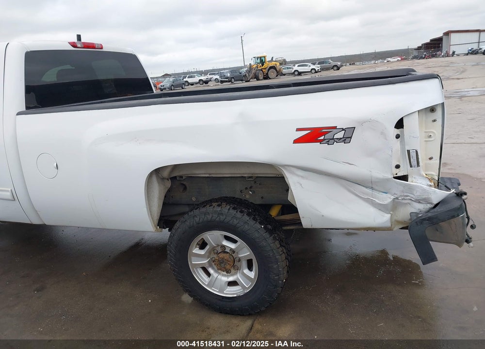 2010 CHEVROLET SILVERADO 2500HD VIN: 1GC5KXBG0AZ245834
