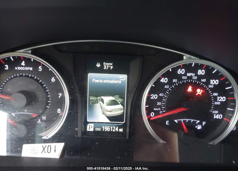 2016 TOYOTA CAMRY VIN: 4T1BF1FK1GU240257