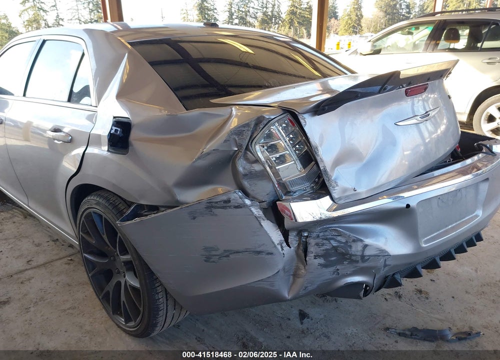 2011 CHRYSLER 300C VIN: 2C3CA6CT5BH531393