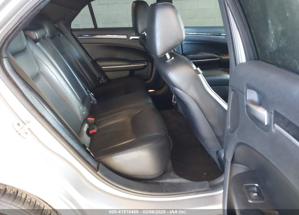 2011 CHRYSLER 300C VIN: 2C3CA6CT5BH531393