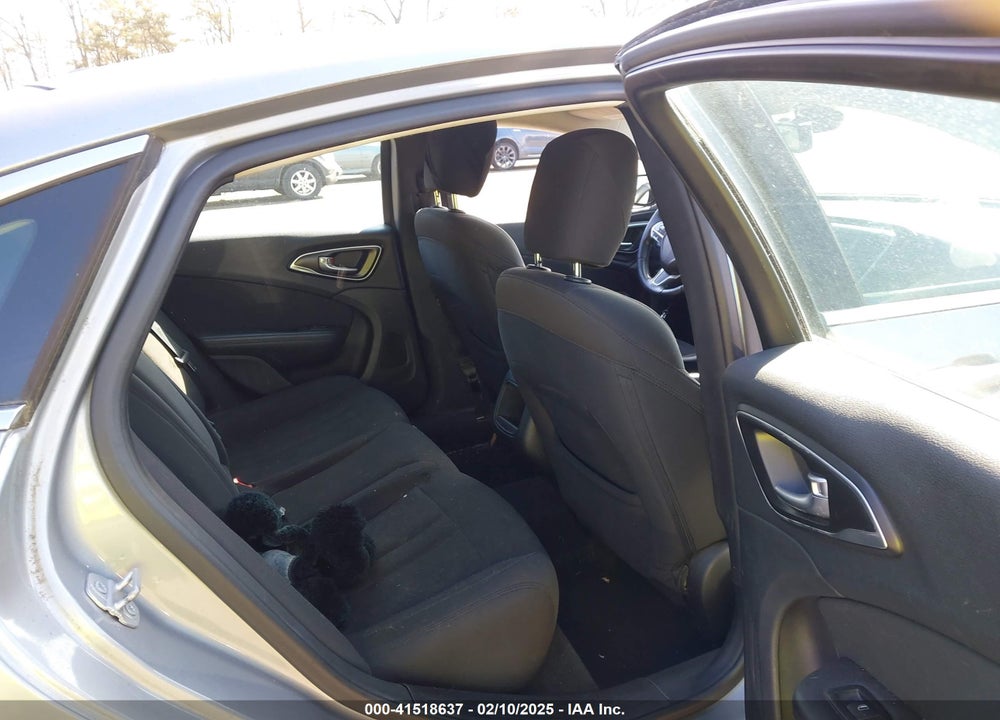 2016 CHRYSLER 200 VIN: 1C3CCCAB6GN136446