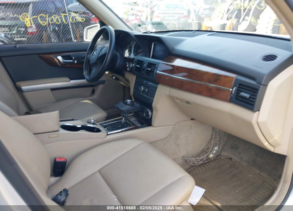 2010 MERCEDES-BENZ GLK 350 4MATIC VIN: WDCGG8HB2AF436520