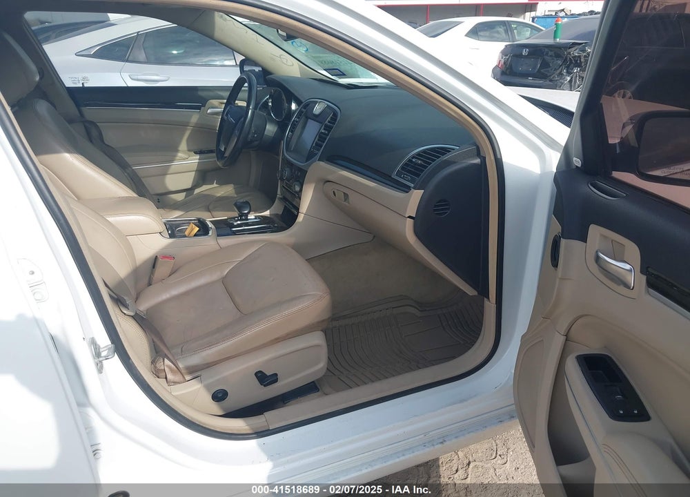 2012 CHRYSLER 300 VIN: 2C3CCACG9CH253048