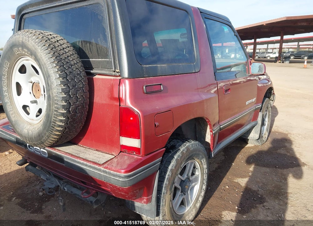 1993 GEO TRACKER VIN: 2CNBJ18U4P6903946