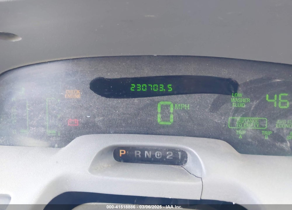 2001 MERCURY GRAND MARQUIS VIN: 2MEFM75W61X713989