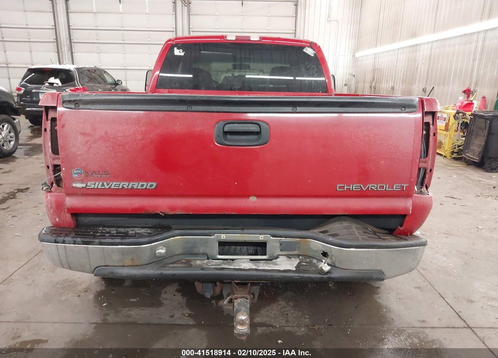2002 CHEVROLET SILVERADO 1500 LS VIN: 2GCEK19T221128475