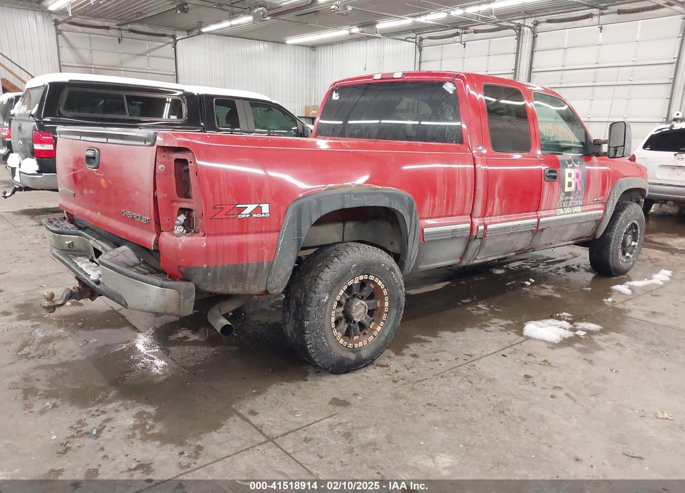 2002 CHEVROLET SILVERADO 1500 LS VIN: 2GCEK19T221128475