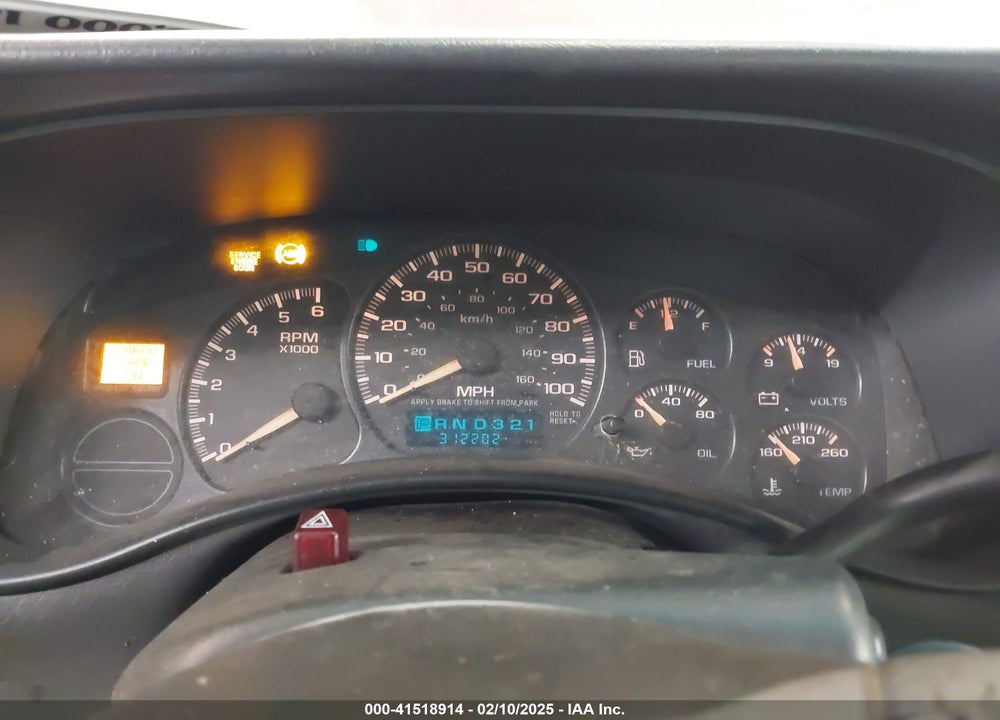 2002 CHEVROLET SILVERADO 1500 LS VIN: 2GCEK19T221128475