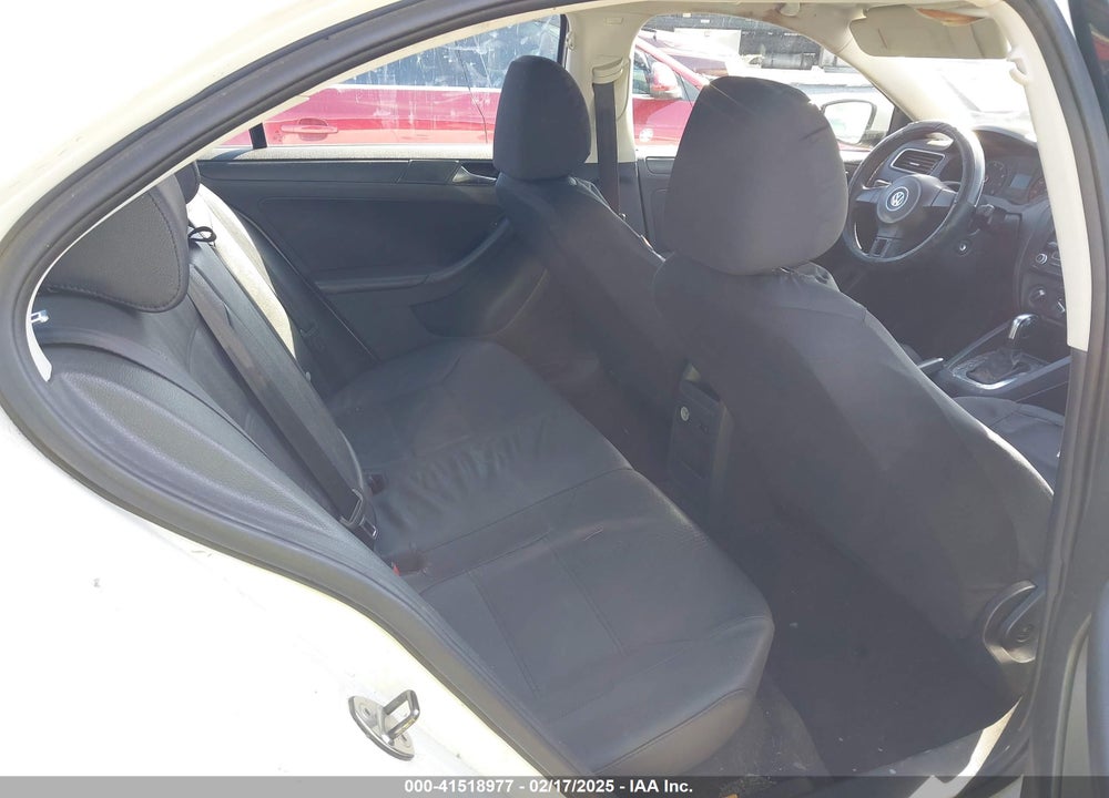 2011 VOLKSWAGEN JETTA VIN: 3VWDX7AJ2BM088849