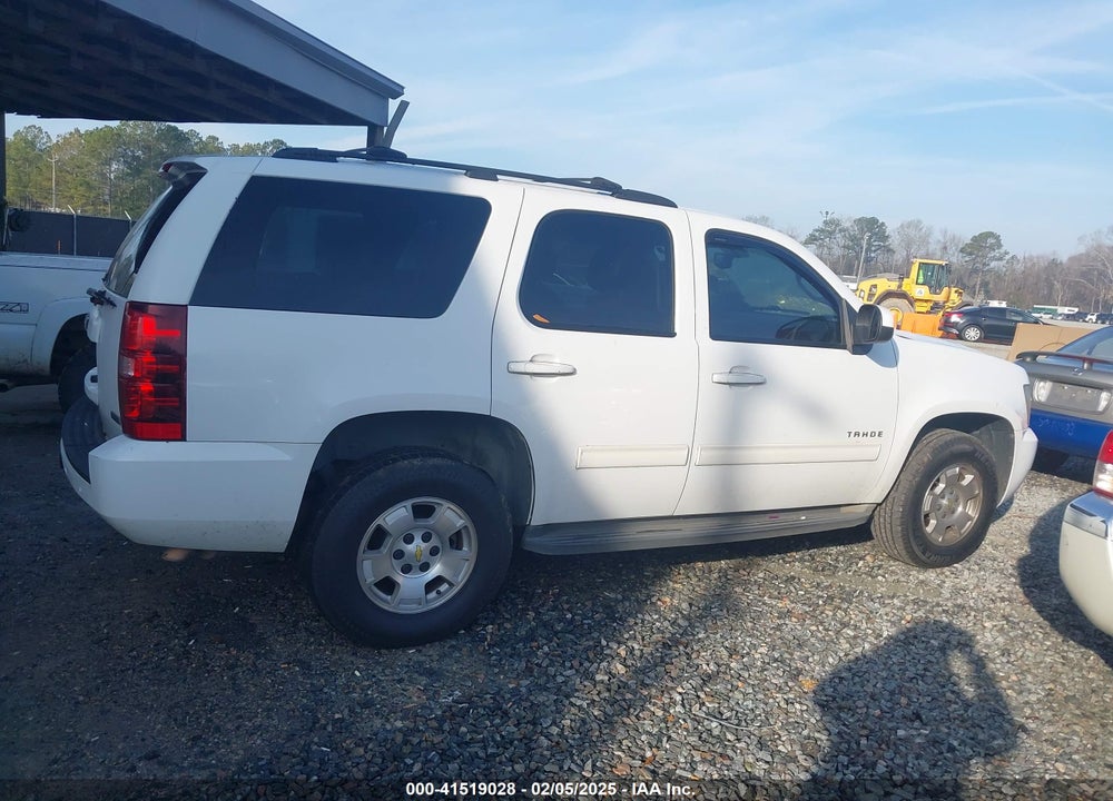 2011 CHEVROLET TAHOE LS VIN: 1GNSCAE00BR356467