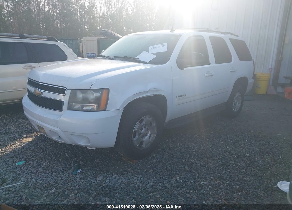 2011 CHEVROLET TAHOE LS VIN: 1GNSCAE00BR356467