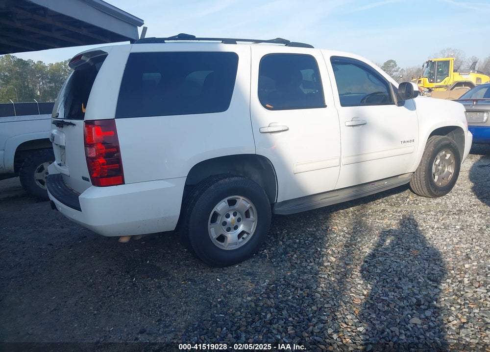 2011 CHEVROLET TAHOE LS VIN: 1GNSCAE00BR356467
