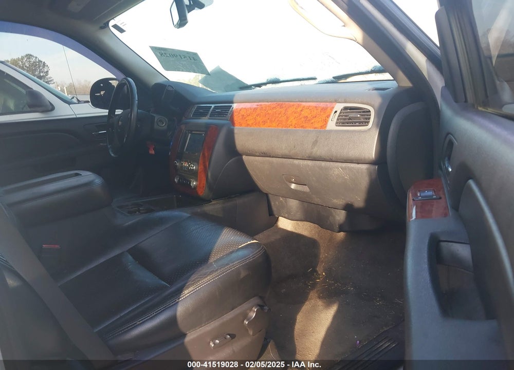 2011 CHEVROLET TAHOE LS VIN: 1GNSCAE00BR356467