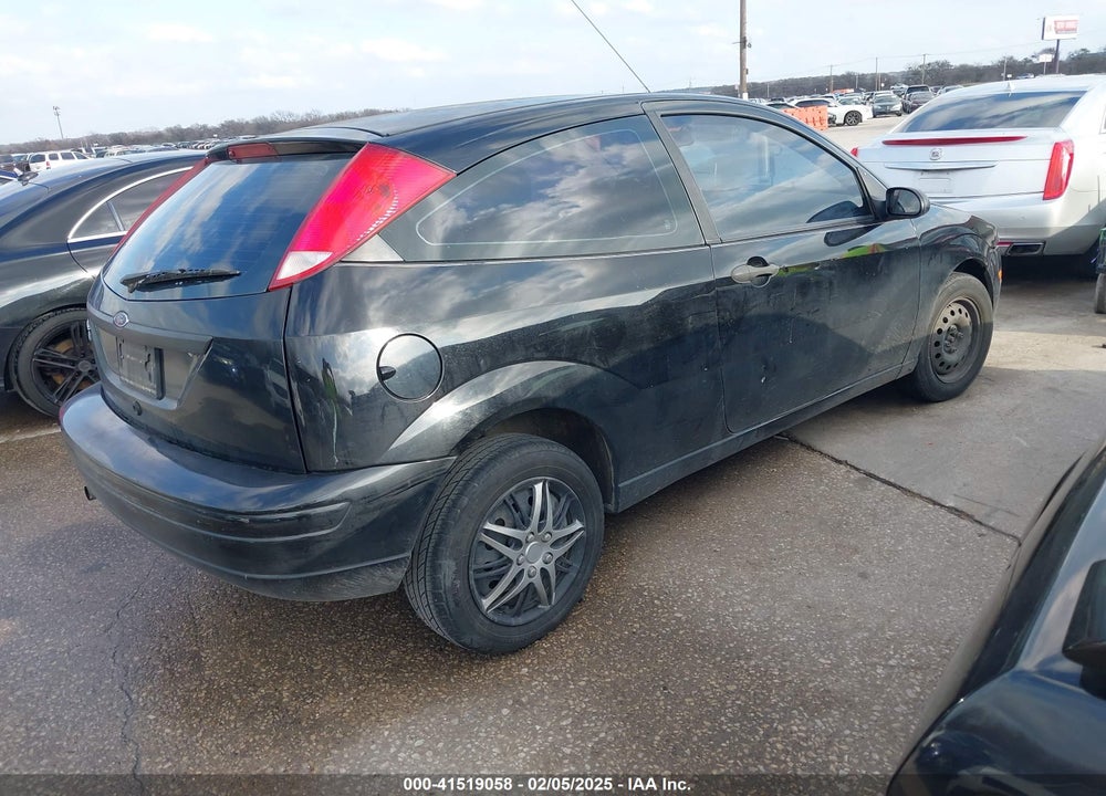 2007 FORD FOCUS VIN: 1FAFP31NX7W157582