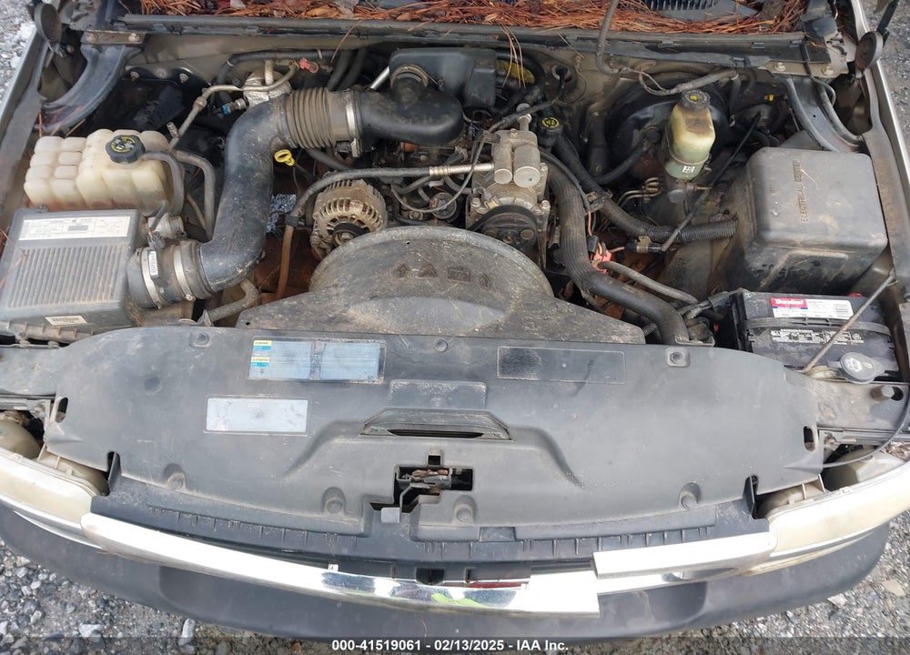 2002 GMC SIERRA 1500 SL VIN: 1GTEC14W52Z141775