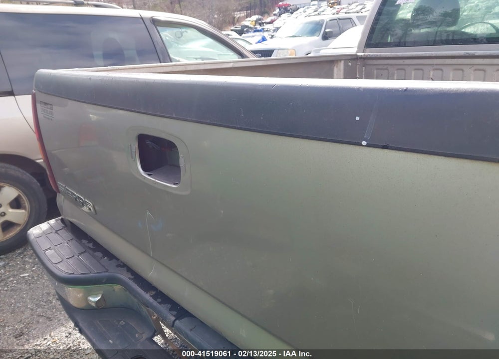 2002 GMC SIERRA 1500 SL VIN: 1GTEC14W52Z141775