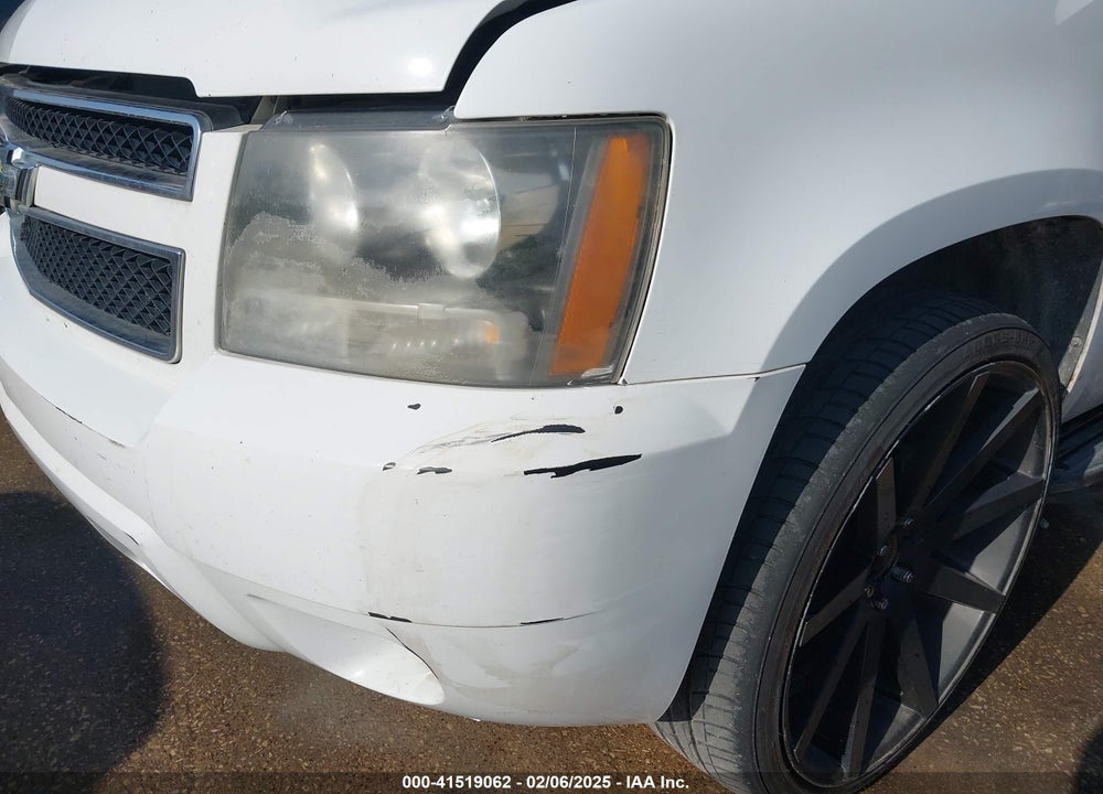 2009 CHEVROLET TAHOE LT1 VIN: 1GNFK23089R236584