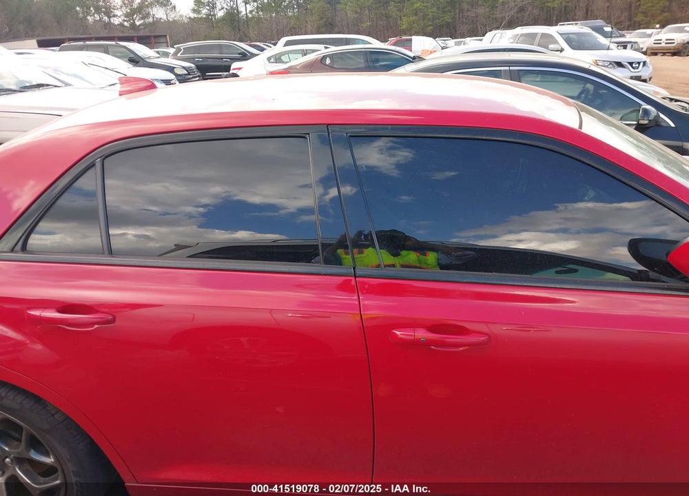 2016 CHRYSLER 300 VIN: 2C3CCABG8GH135094