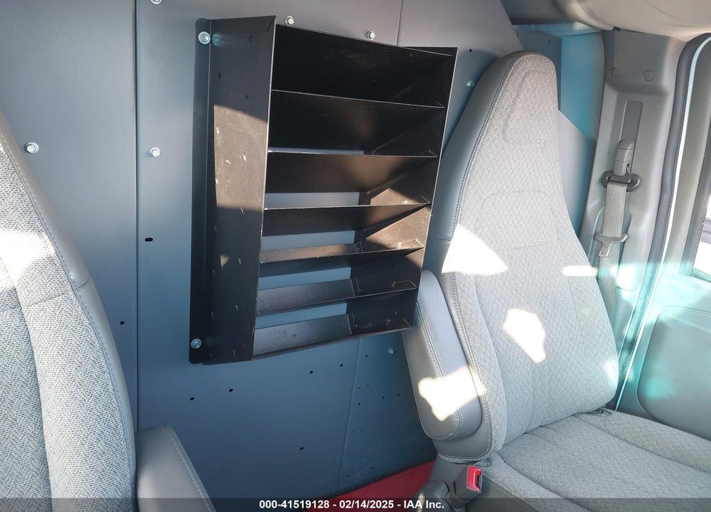 2022 GMC SAVANA CARGO RWD 2500 REGULAR WHEELBASE WORK VAN VIN: 1GTW7AFP4N1139243