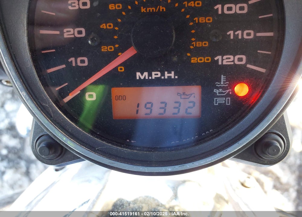2005 SUZUKI M50 BK5 VIN: JS1VS56A552100033