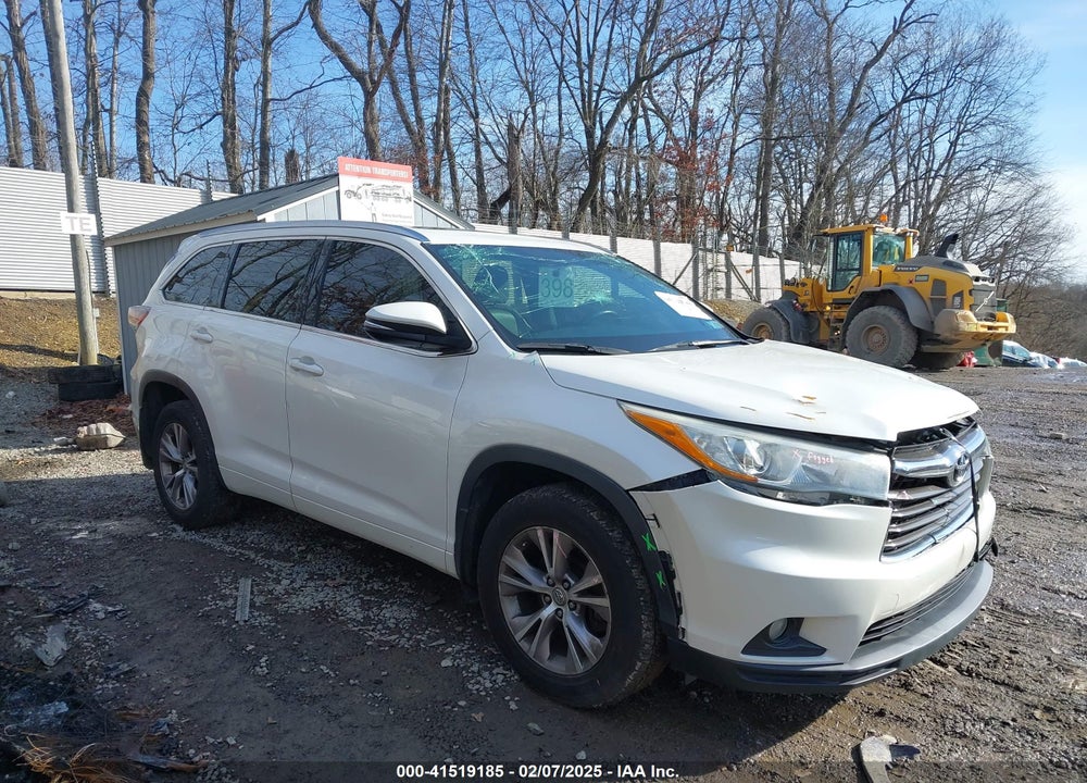 2015 TOYOTA HIGHLANDER XLE V6 VIN: 5TDJKRFH5FS181408