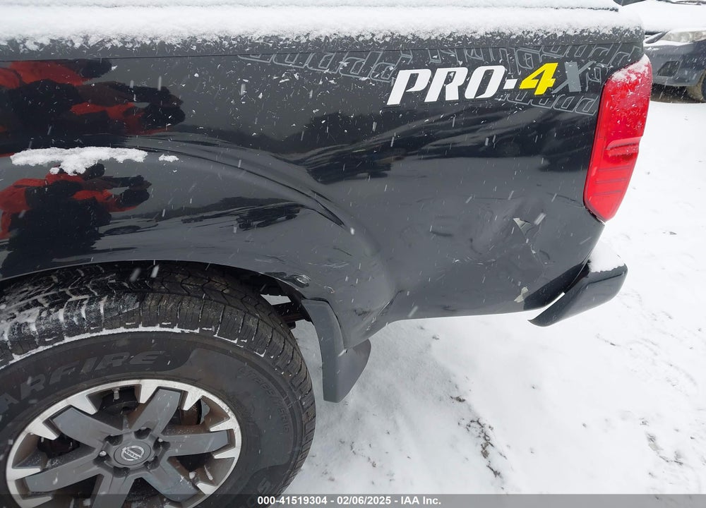 2018 NISSAN FRONTIER VIN: 1N6AD0EV8JN716420