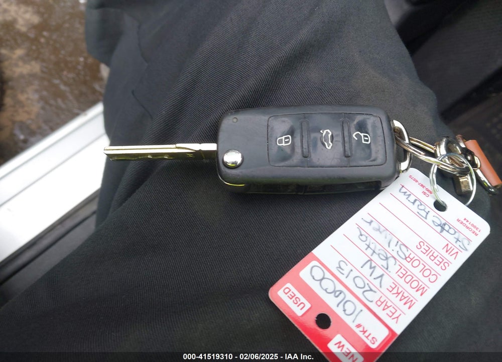 2013 VOLKSWAGEN JETTA VIN: 3VW2K7AJ3DM212510