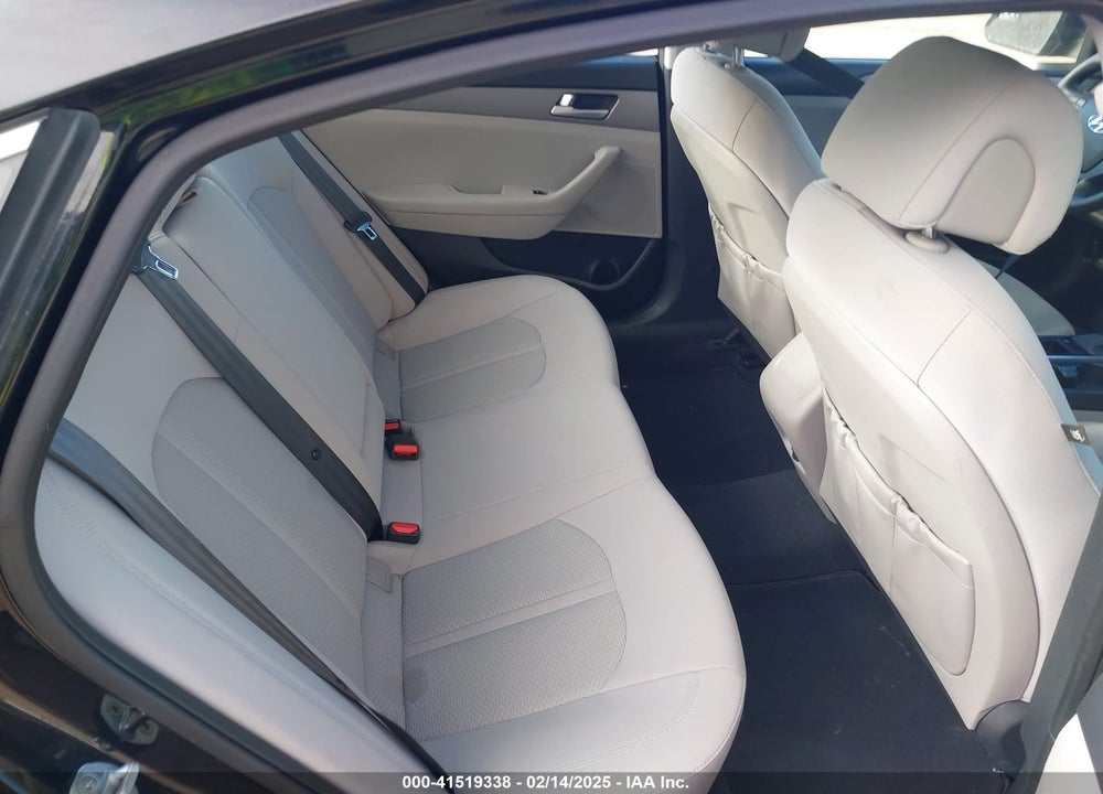 2016 HYUNDAI SONATA SE VIN: 5NPE24AF4GH291044
