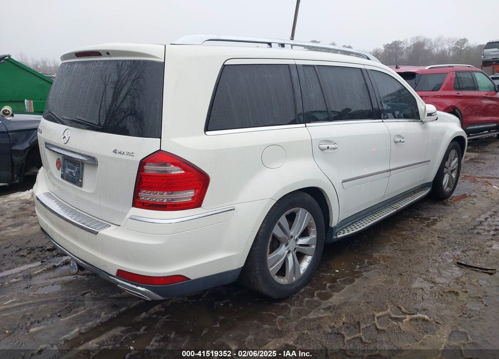 2011 MERCEDES-BENZ GL 450 VIN: 4JGBF7BE2BA630068