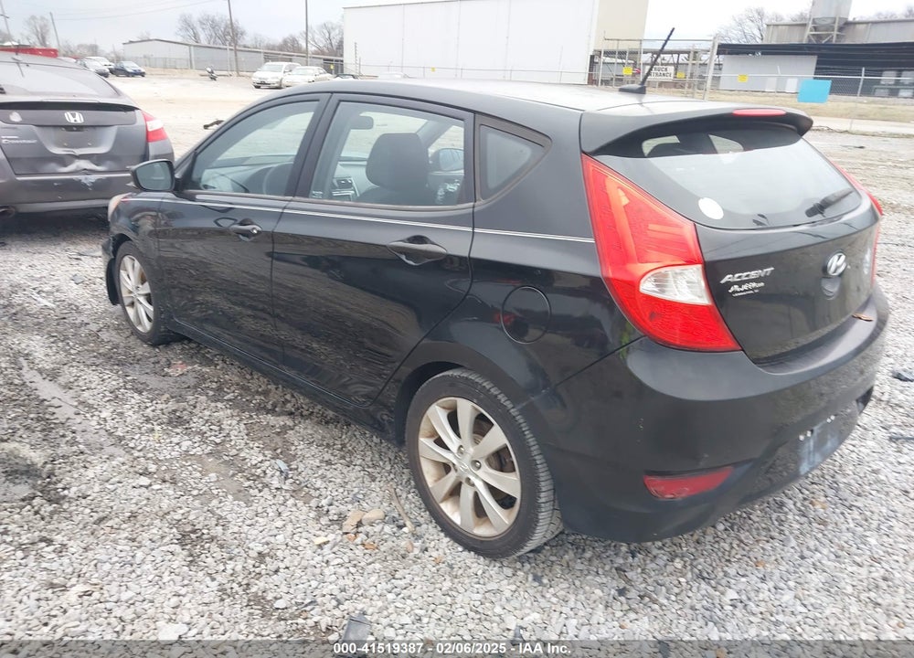 2012 HYUNDAI ACCENT VIN: KMHCU5AE7CU031523