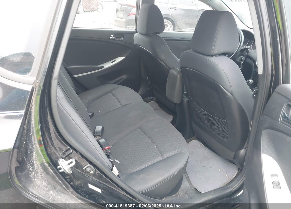 2012 HYUNDAI ACCENT VIN: KMHCU5AE7CU031523