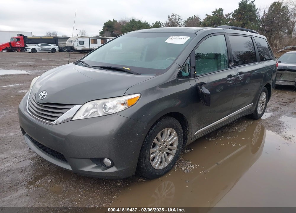 2013 TOYOTA SIENNA XLE LIMITED VIN: 5TDYK3DC8DS375852