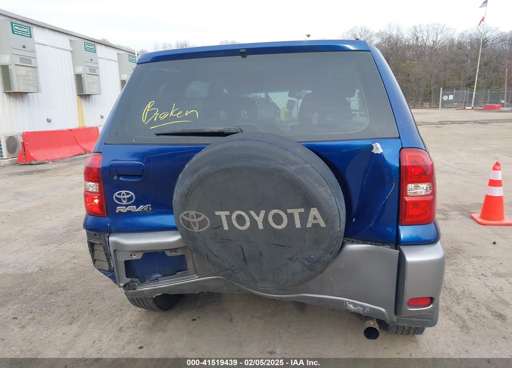 2005 TOYOTA RAV4 VIN: JTEGD20VX50077052