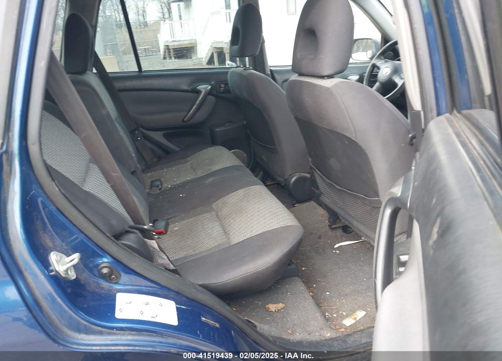 2005 TOYOTA RAV4 VIN: JTEGD20VX50077052