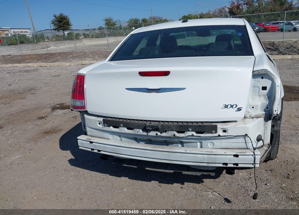 2013 CHRYSLER 300 VIN: 2C3CCABG2DH504088