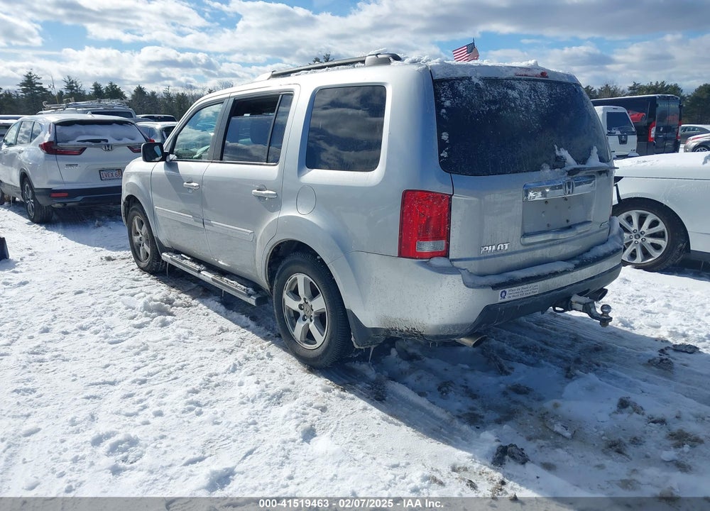 2010 HONDA PILOT VIN: 5FNYF4H51AB027137